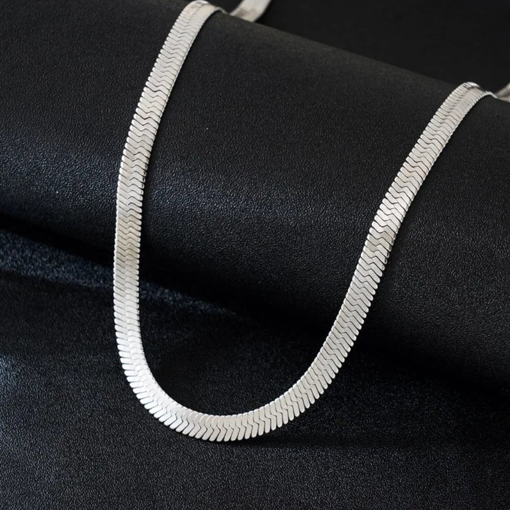Luxurious 20 Inch Herringbone Necklace, Stamped .925 Sterling Silver - Picture 2 of 8